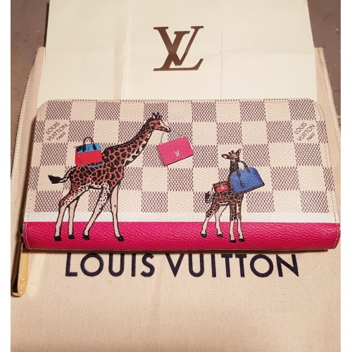 Louis Vuitton 2017 Zippy Giraffe Wallet  Louis vuitton 2017, Louis vuitton,  Vuitton